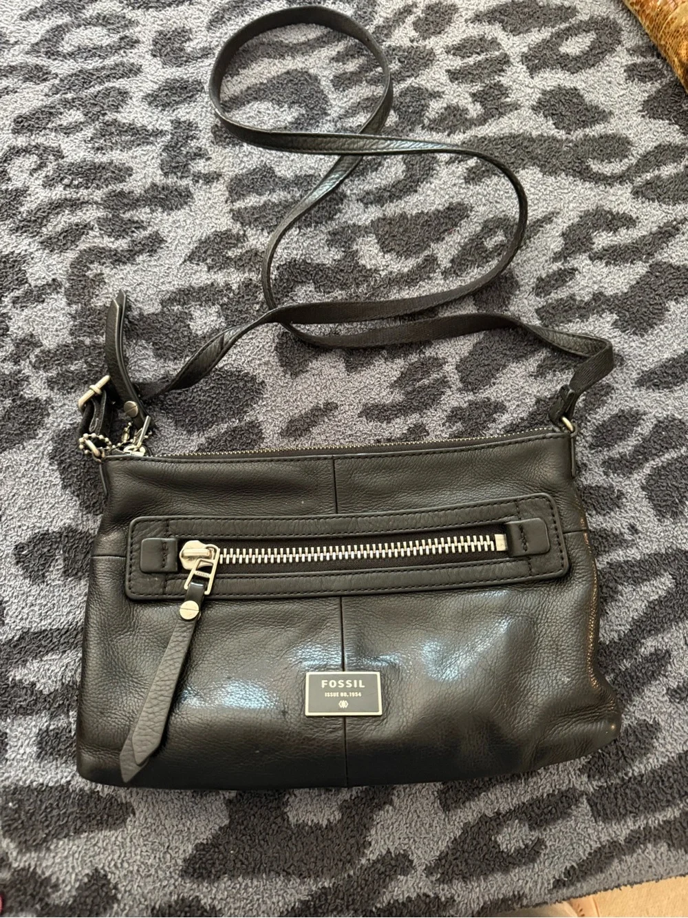 Fossil Black Leather Crossbody Purse with Front Zip